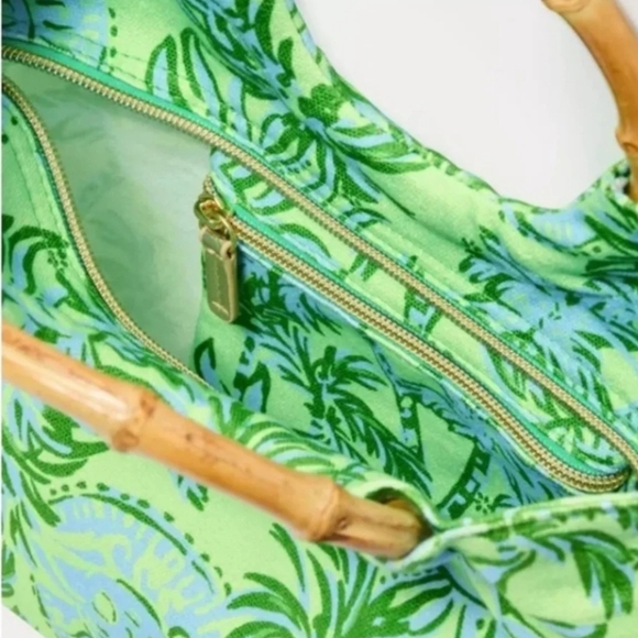 Lilly Pullitzer Bamboo Handle Printed Bag In Cool Mint Catchin Rays - Picture 4 of 9